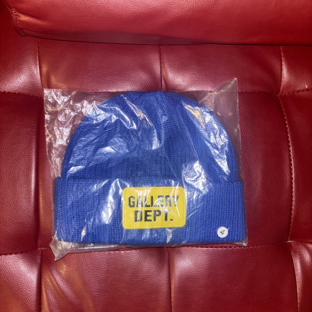 Gallery Dept Blue Knit Hat with Yellow Patch - Picture 4 of 5
